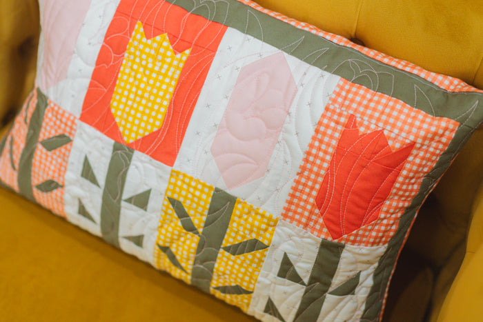 MGQS Tulips Pillow Kit