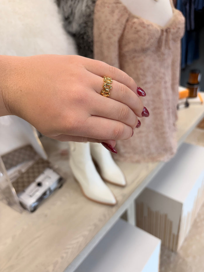 basic gold stackable band