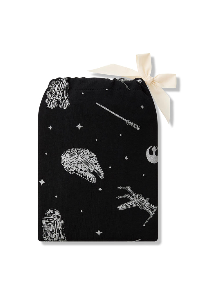 Change Pad Cover in STAR WARS™ shown in packaging