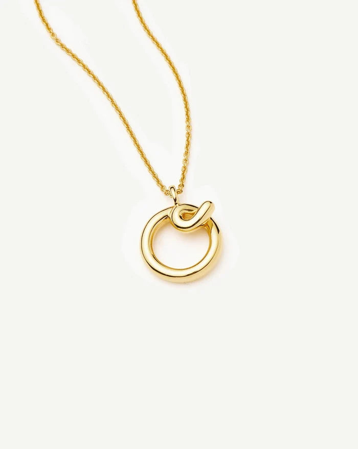 Curly Molten Initial Pendant Necklace - O | 18k Gold Vermeil Necklaces Missoma