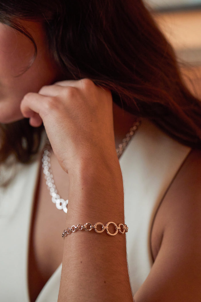 Graduated Round Link Chain Bracelet