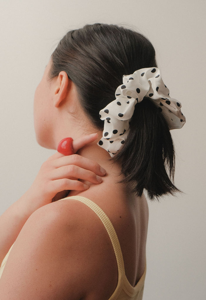 Oversized Scrunchie Pois Bianca Silk