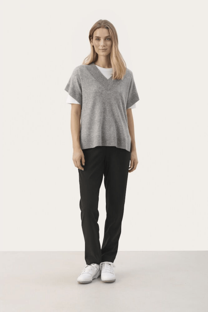 Part Two HevinPW cashmere jumper dark grey melange at Dotique – relaxed fit round neck pure cashmere knit.