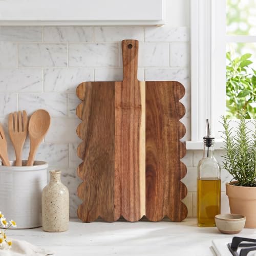 Rectangle Scalloped Acacia Wood Cutting Board