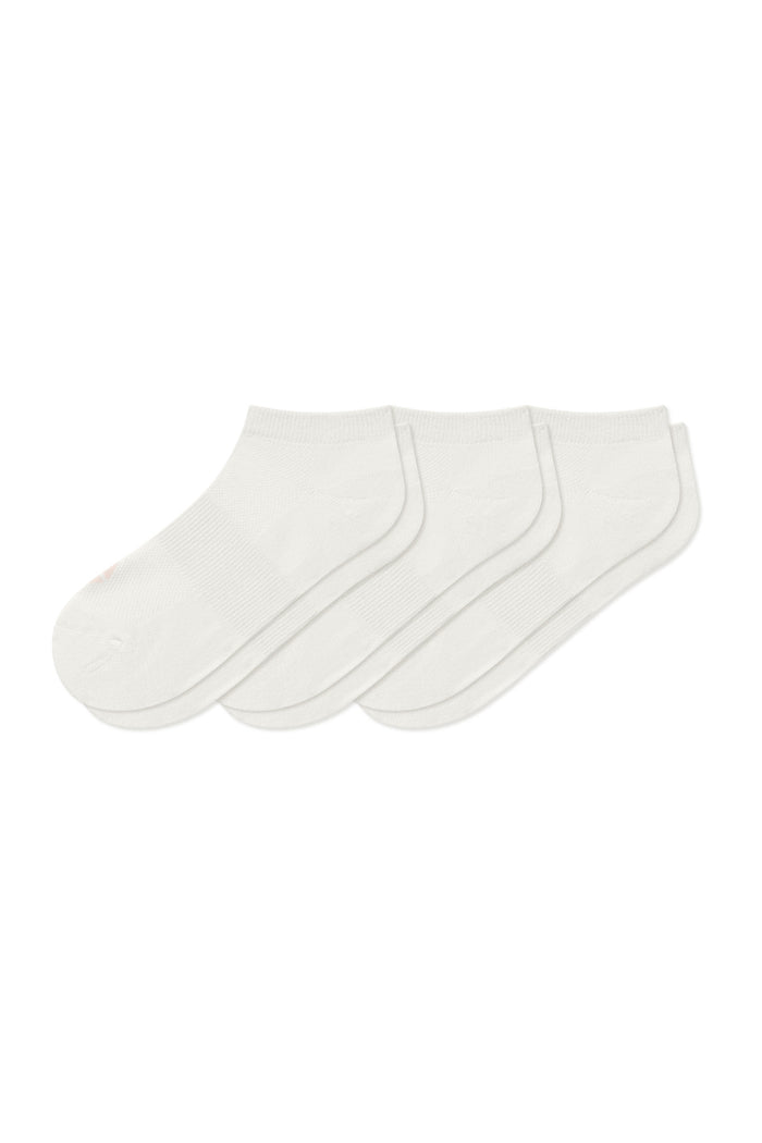 Women's Ankle Socks 3-Pack in Cloud laying flat on a white background.