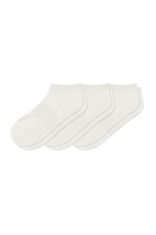 Women's Ankle Socks 3-Pack in Cloud laying flat on a white background.
